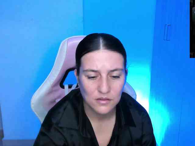 Saskyaajohnson webcam