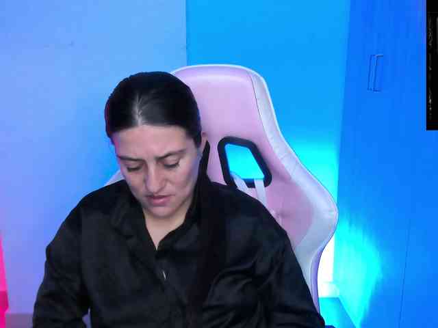 Saskyaajohnson webcam