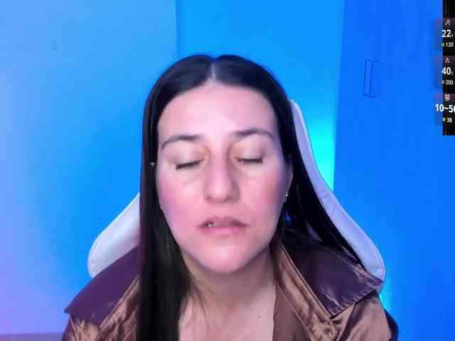 Saskyaajohnson webcam