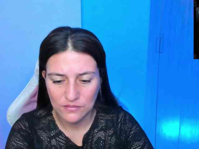 Saskyaajohnson webcam