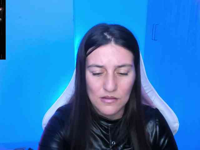 Saskyaajohnson webcam