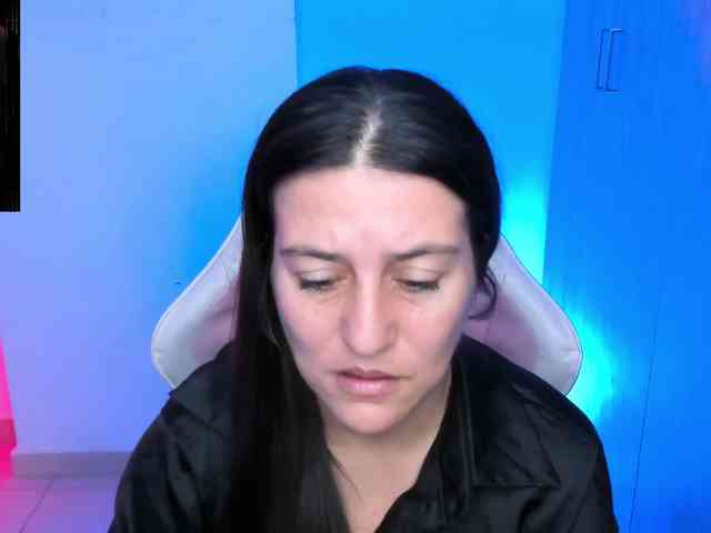 Saskyaajohnson webcam