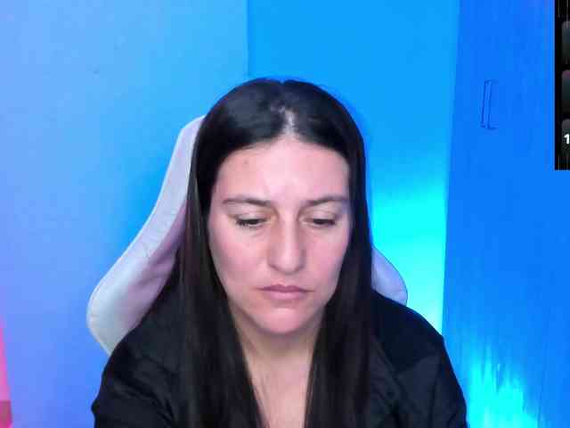 Saskyaajohnson webcam