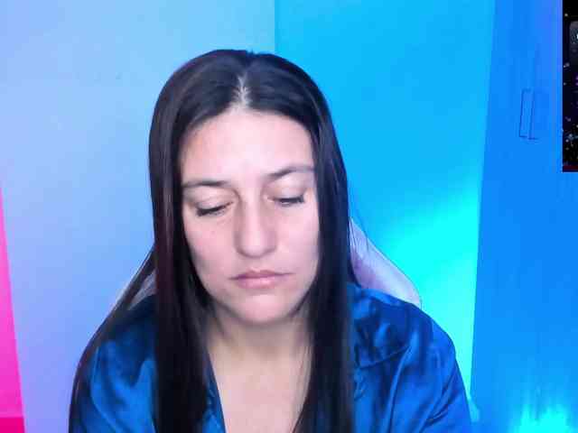 Saskyaajohnson webcam