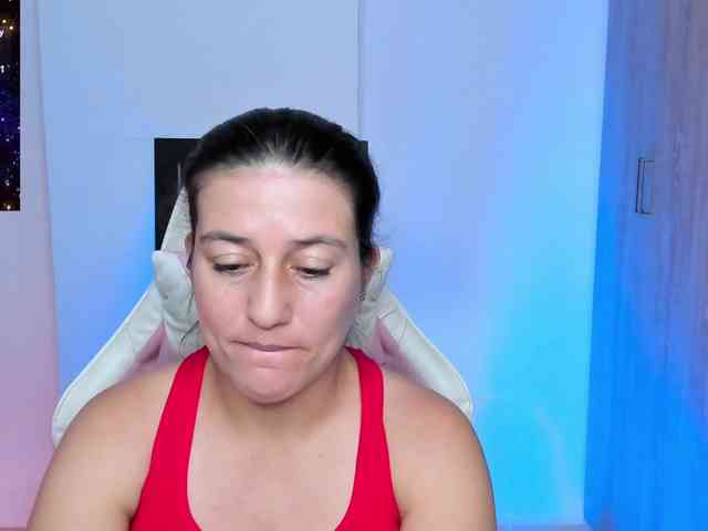 Saskyaajohnson webcam