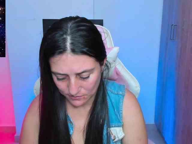 Saskyaajohnson webcam