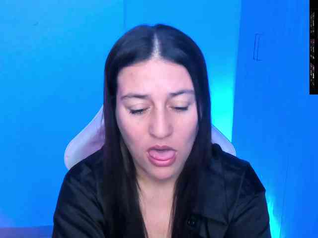 Saskyaajohnson webcam