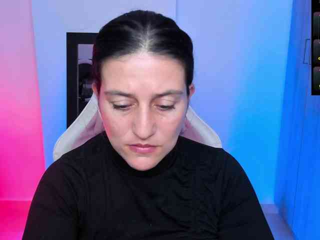 Saskyaajohnson webcam