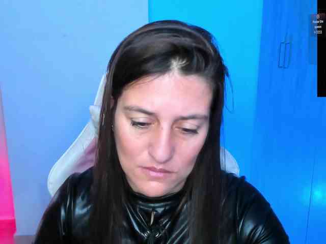 Saskyaajohnson webcam