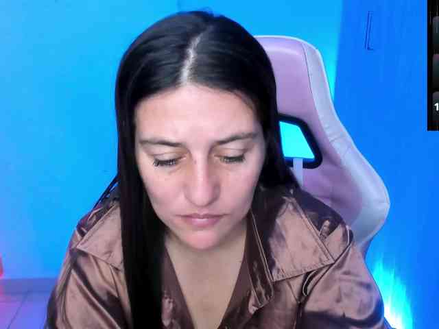 Saskyaajohnson webcam