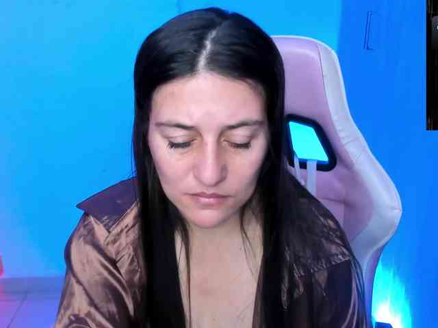 Saskyaajohnson webcam