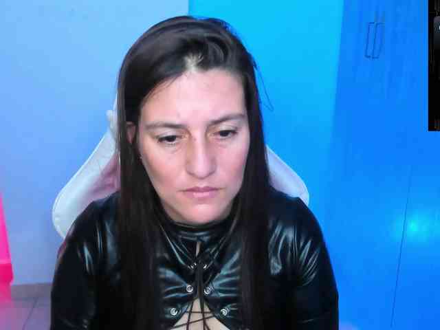 Saskyaajohnson webcam