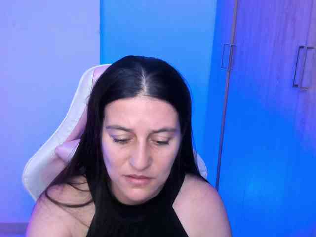 Saskyaajohnson webcam