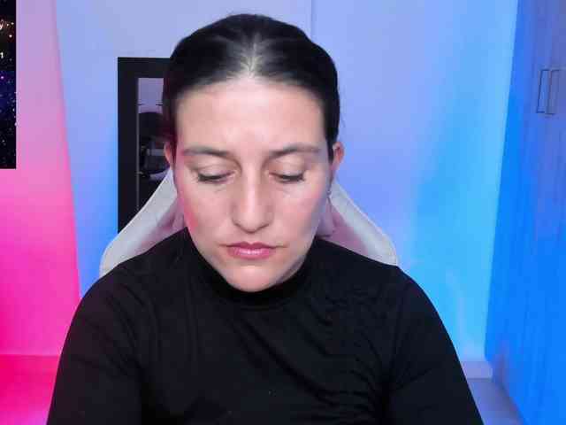 Saskyaajohnson webcam