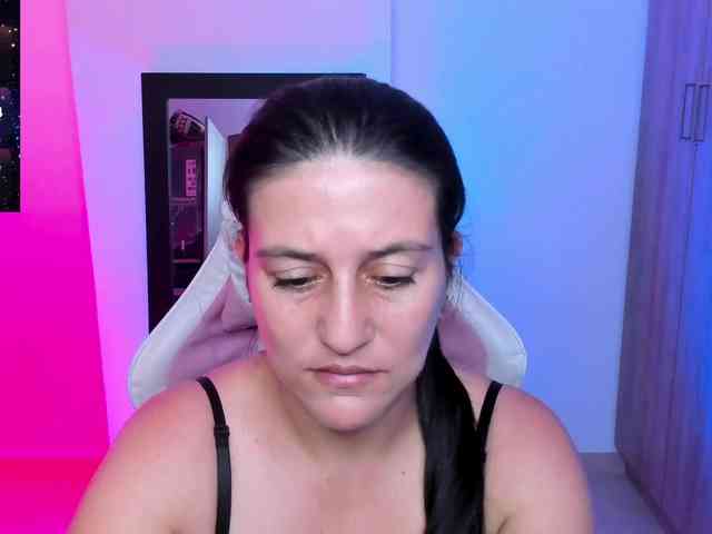 Saskyaajohnson webcam