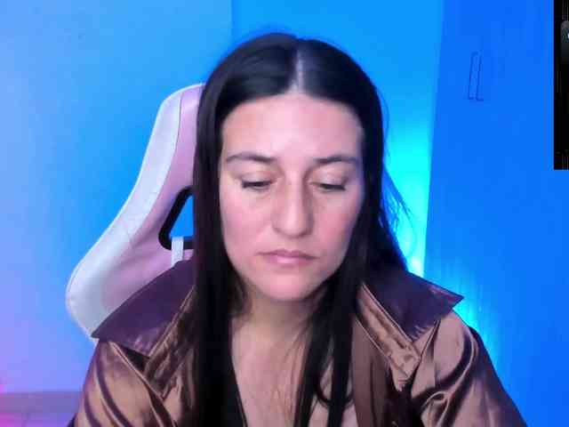 Saskyaajohnson webcam