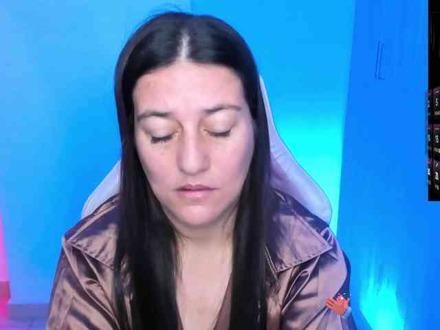 Saskyaajohnson webcam