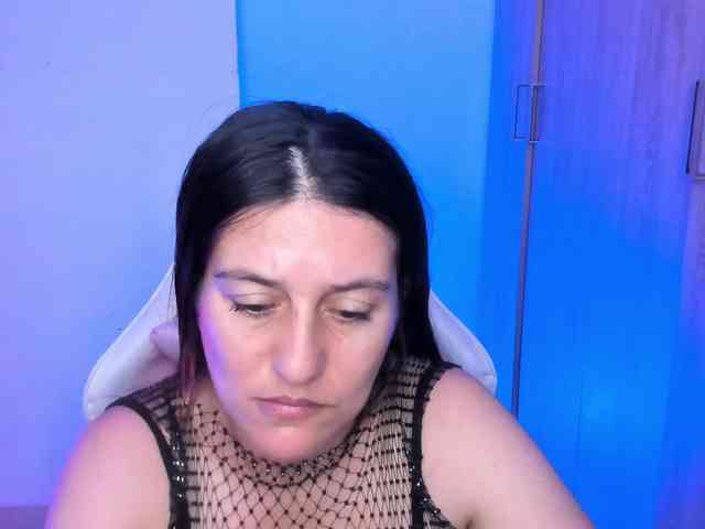 Saskyaajohnson webcam