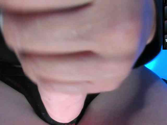 Saskyaajohnson webcam