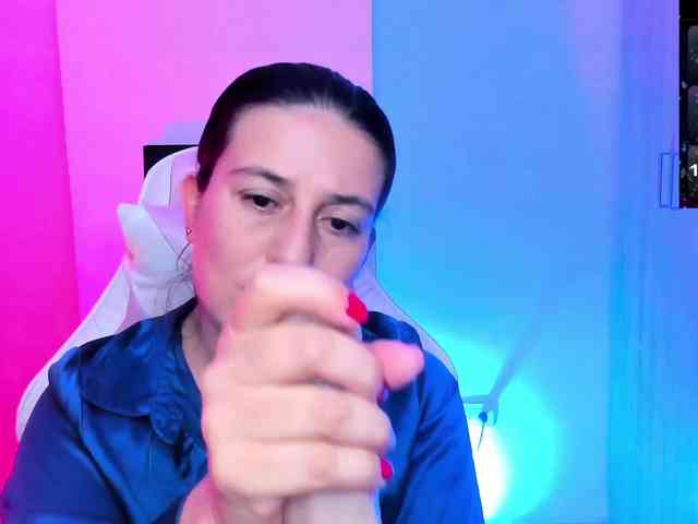 Saskyaajohnson webcam