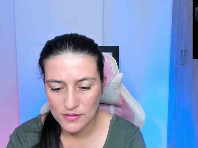 Saskyaajohnson webcam