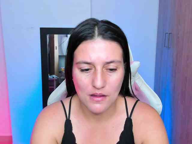 Saskyaajohnson webcam
