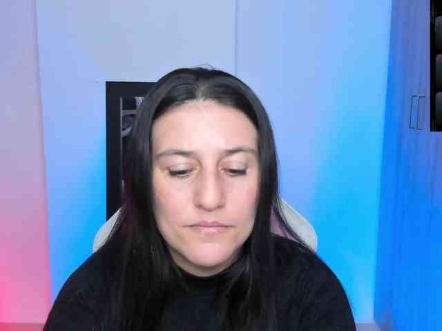 Saskyaajohnson webcam