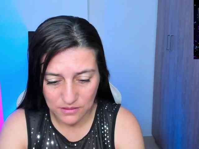 Saskyaajohnson webcam