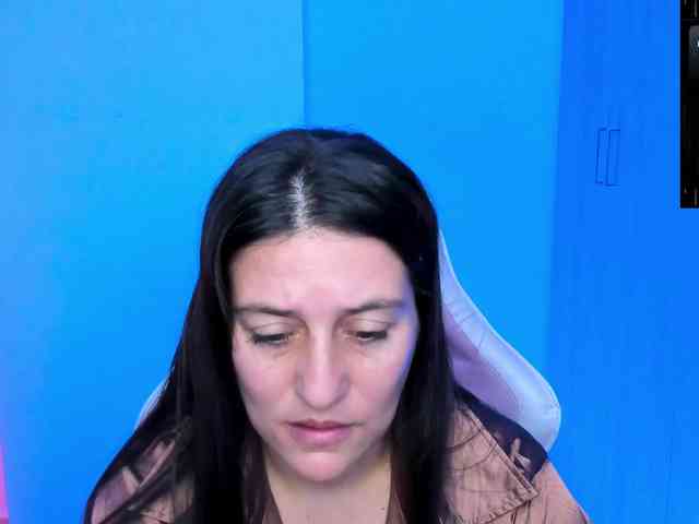 Saskyaajohnson webcam