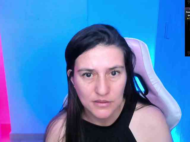 Saskyaajohnson webcam