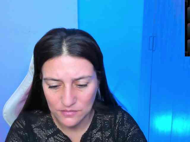 Saskyaajohnson webcam