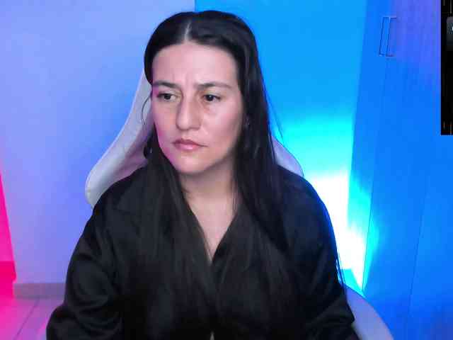 Saskyaajohnson webcam