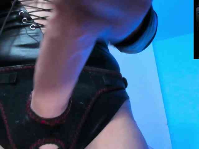 Saskyaajohnson webcam