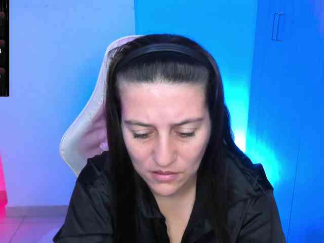 Saskyaajohnson webcam