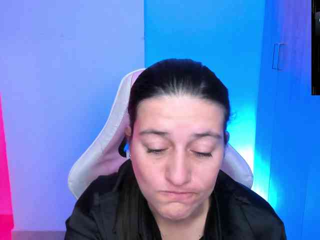 Saskyaajohnson webcam