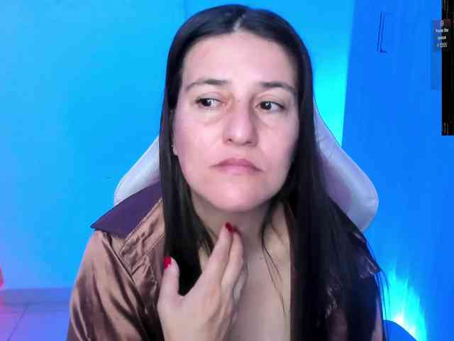 Saskyaajohnson webcam