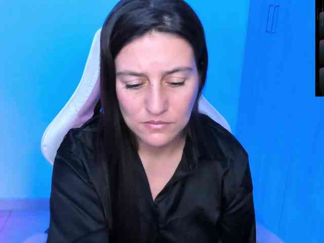 Saskyaajohnson webcam