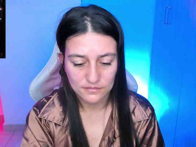 Saskyaajohnson webcam