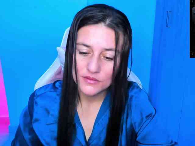 Saskyaajohnson webcam