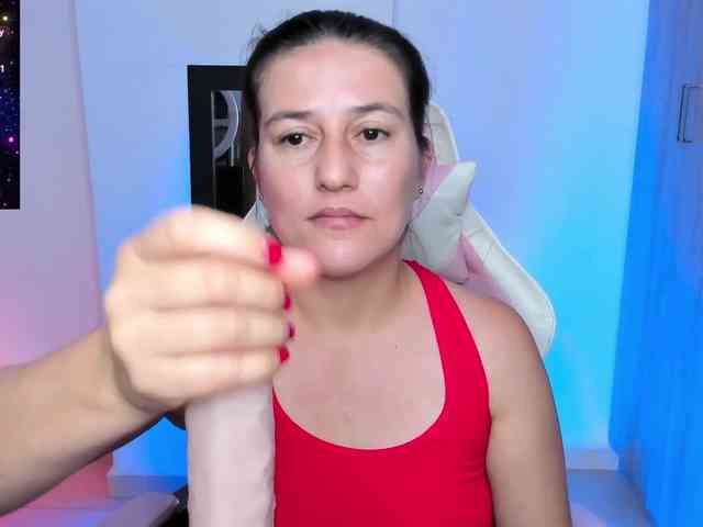 Saskyaajohnson webcam
