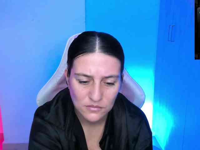 Saskyaajohnson webcam