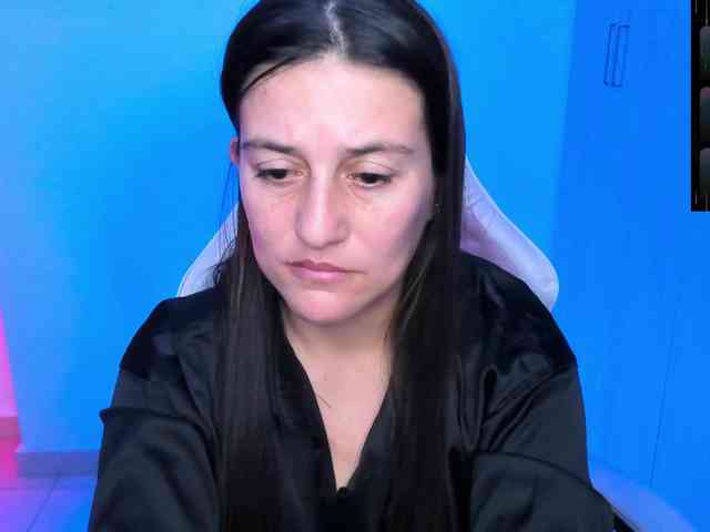 Saskyaajohnson webcam