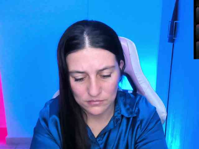 Saskyaajohnson webcam