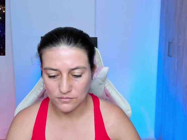 Saskyaajohnson webcam