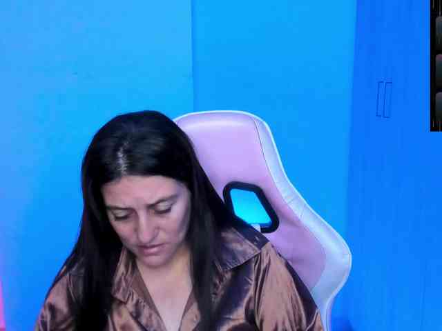 Saskyaajohnson webcam