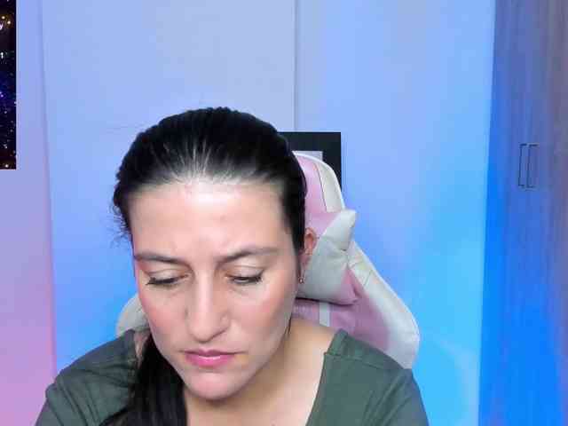 Saskyaajohnson webcam