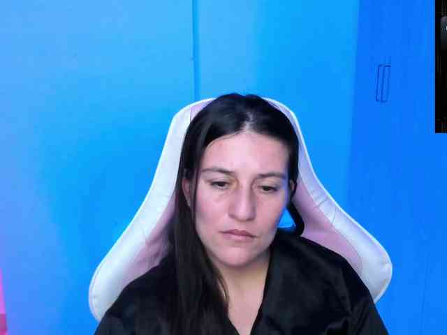 Saskyaajohnson webcam