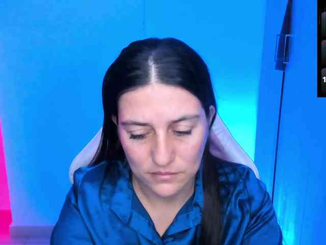 Saskyaajohnson webcam