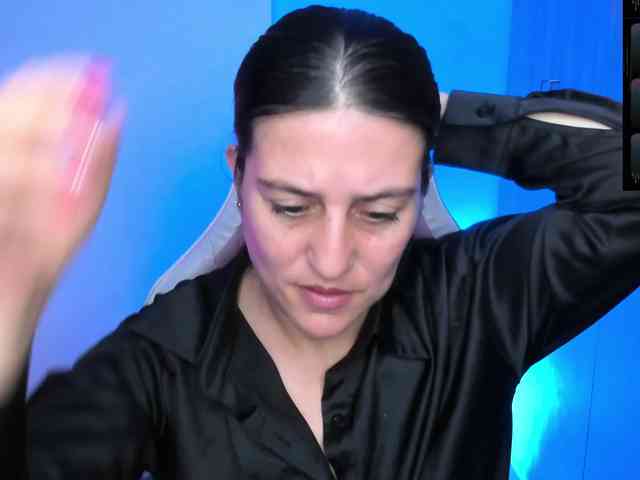 Saskyaajohnson webcam