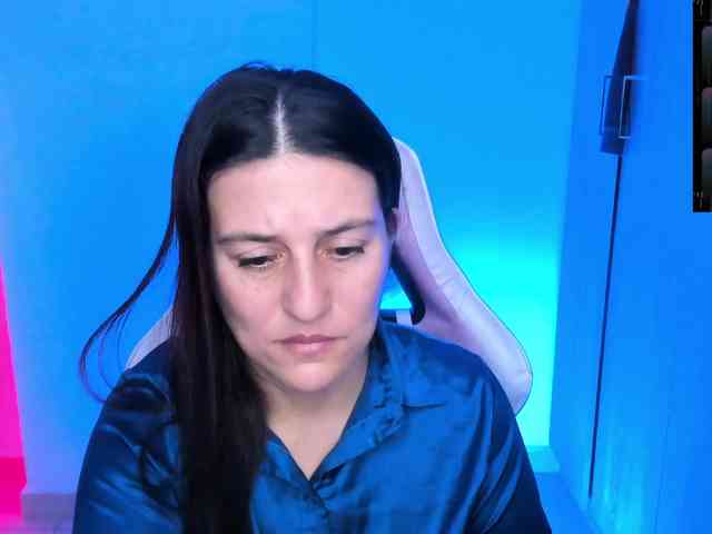 Saskyaajohnson webcam